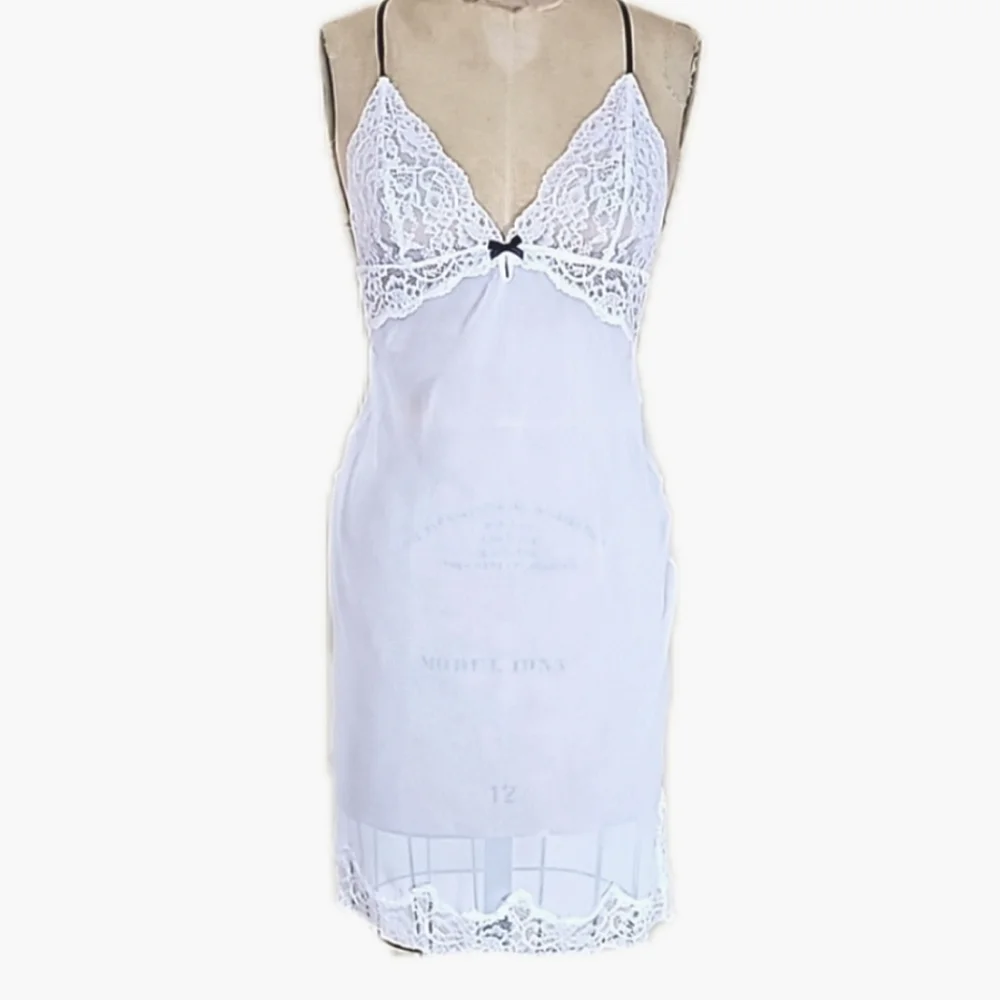 VICTORIA'S SECRET sheer, lacy chemise size Medium